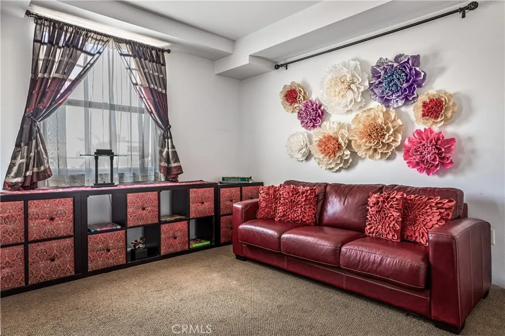 201 E Angeleno #105 Burbank, CA 91502