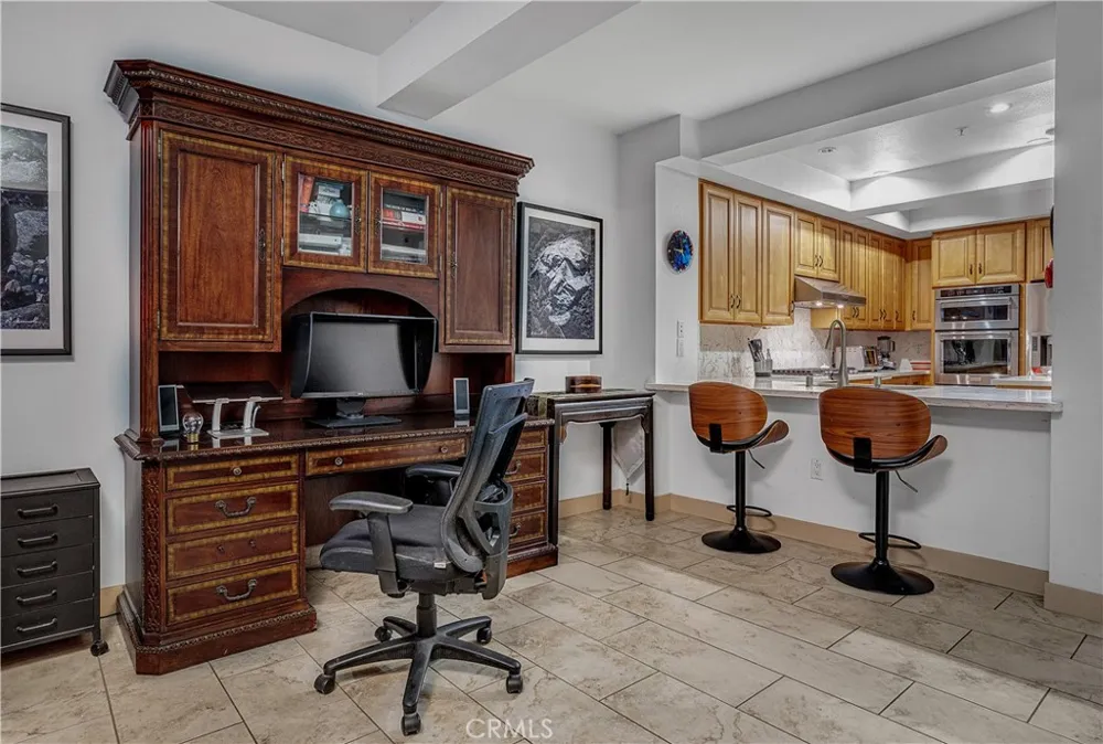 201 E Angeleno #105 Burbank, CA 91502