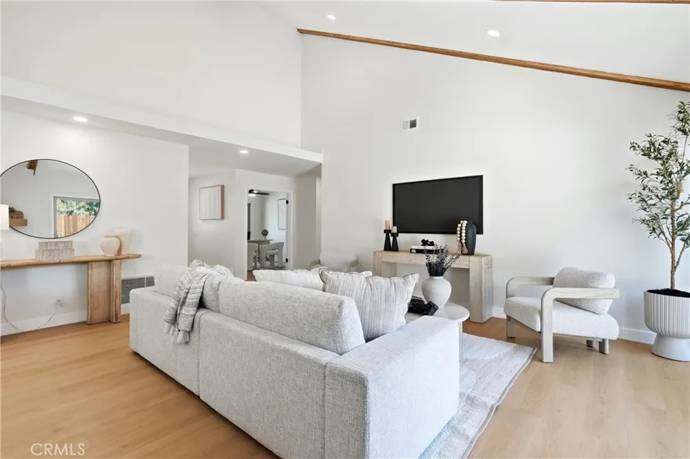 26101 Cordillera Mission Viejo, CA 92691