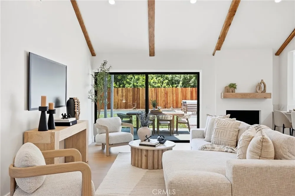 26101 Cordillera Mission Viejo, CA 92691