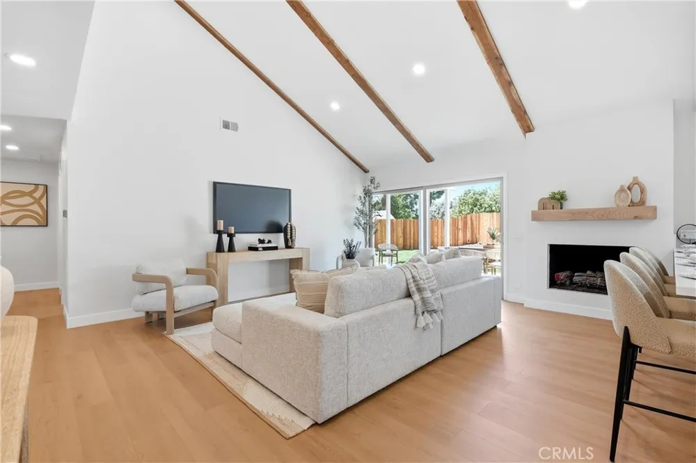 26101 Cordillera Mission Viejo, CA 92691