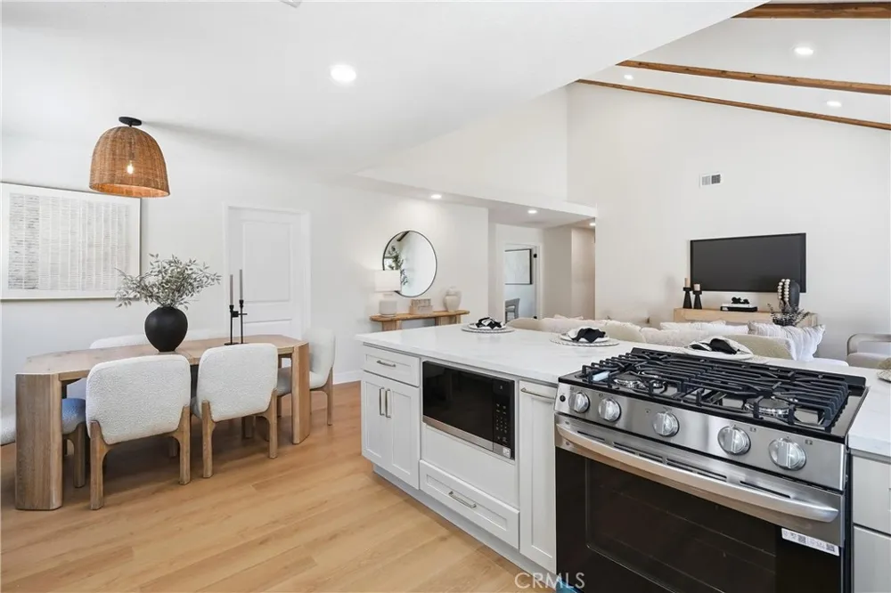 26101 Cordillera Mission Viejo, CA 92691