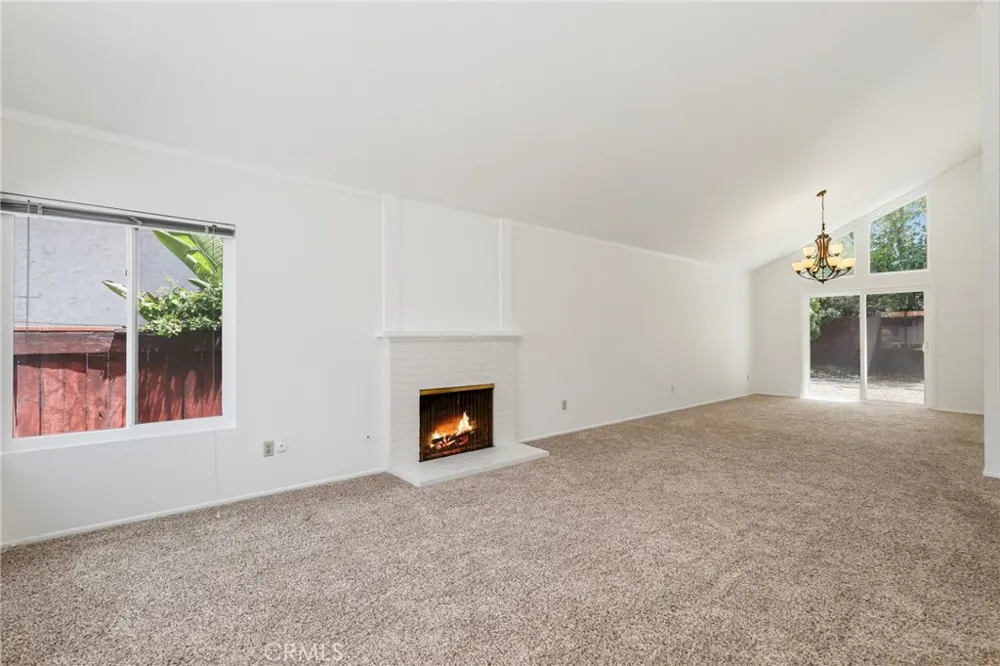 4955 Via Papel San Diego, CA 92122