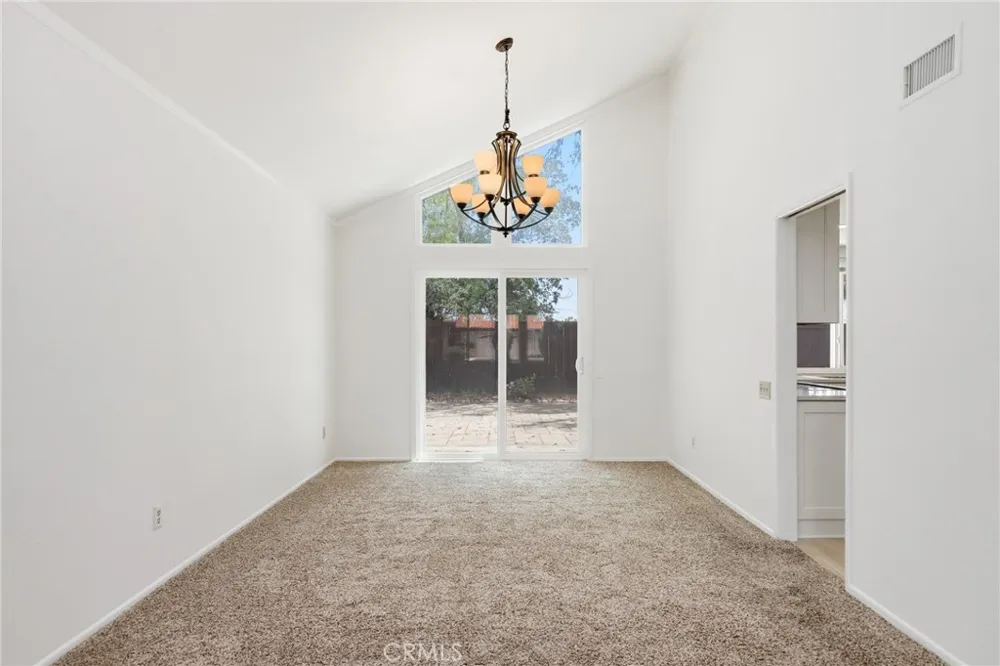 4955 Via Papel San Diego, CA 92122