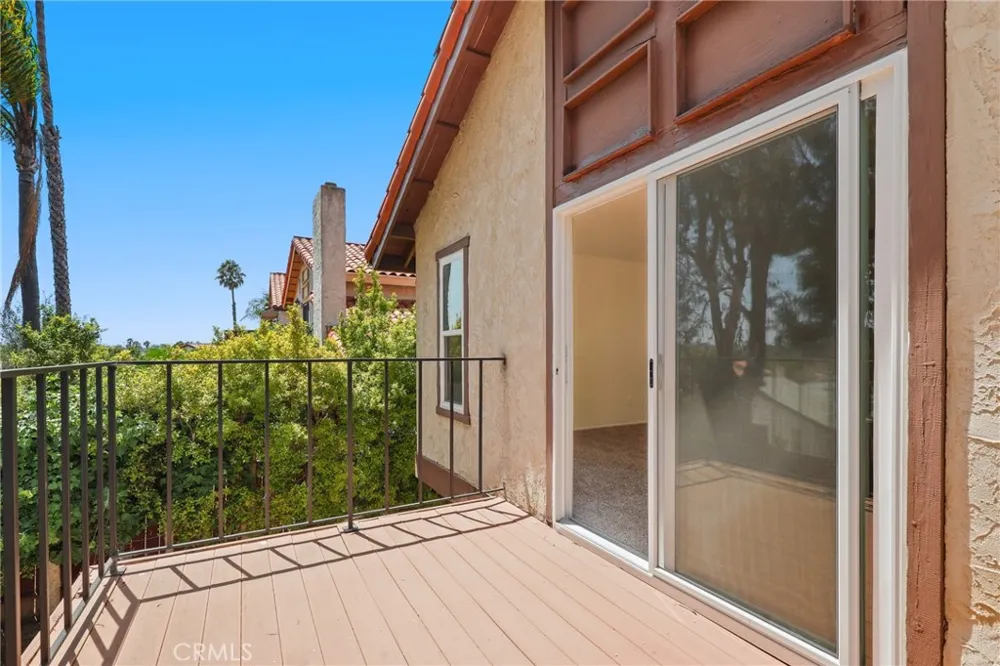 4955 Via Papel San Diego, CA 92122