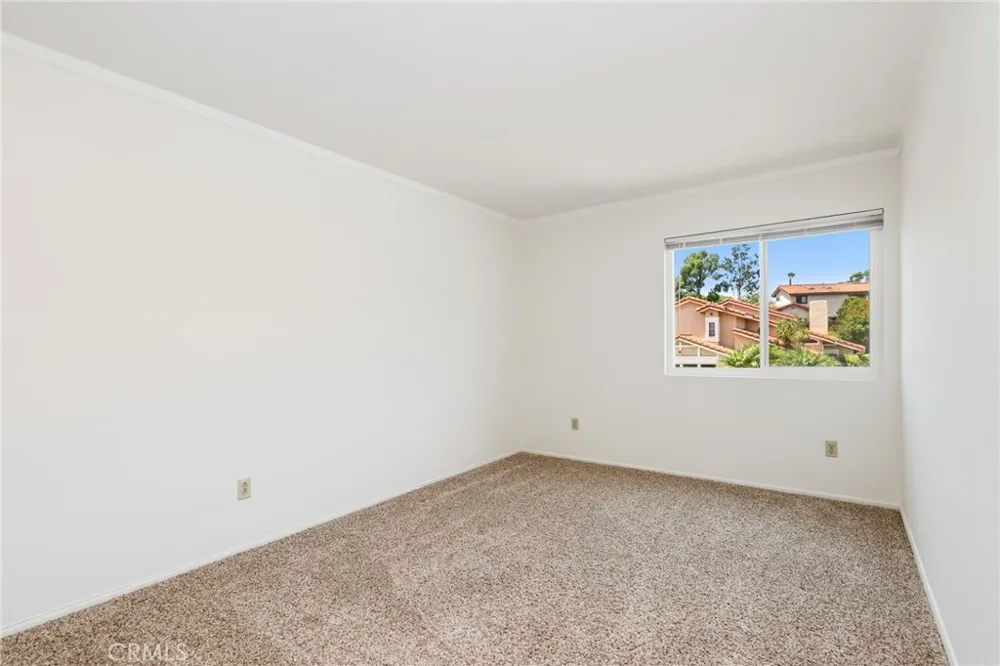 4955 Via Papel San Diego, CA 92122