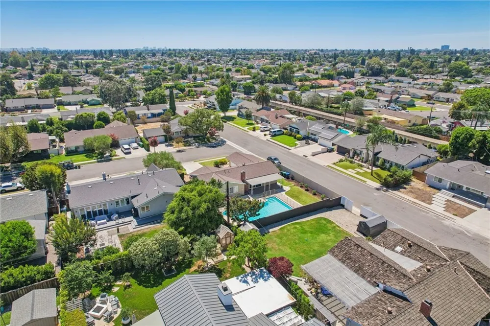 1891 Running Branch Way Tustin, CA 92780
