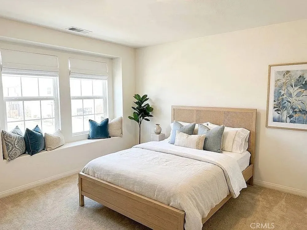 2745 Goldenrain Street Palmdale, CA 93551