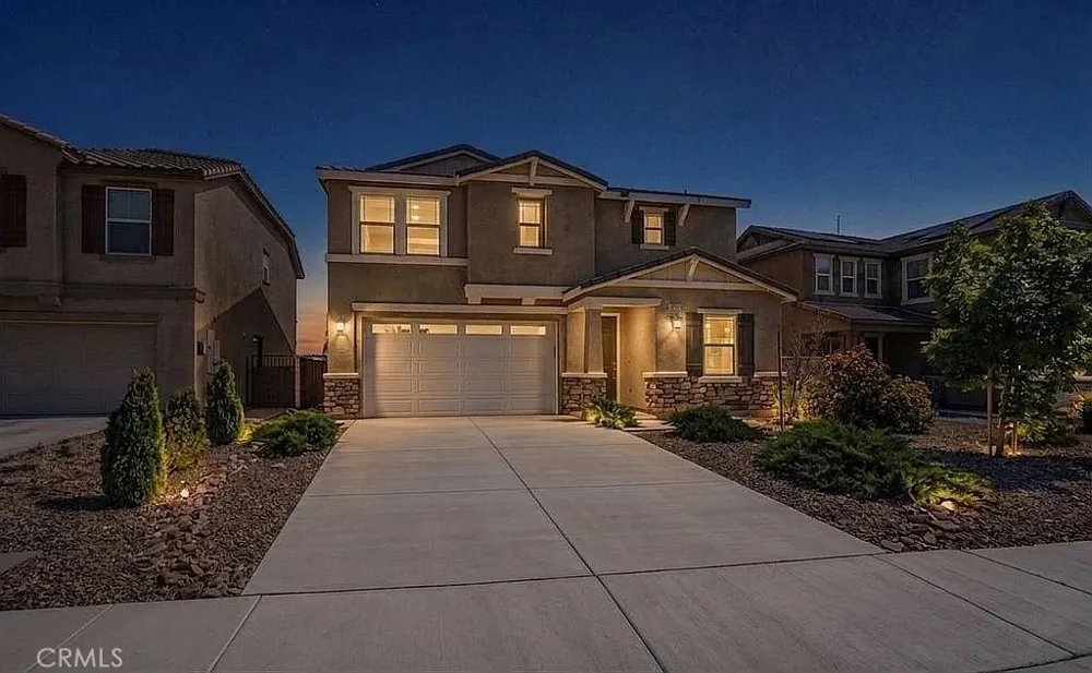 2745 Goldenrain Street Palmdale, CA 93551