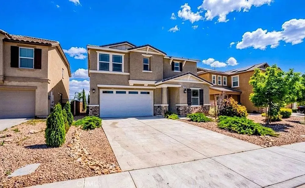 2745 Goldenrain Street Palmdale, CA 93551
