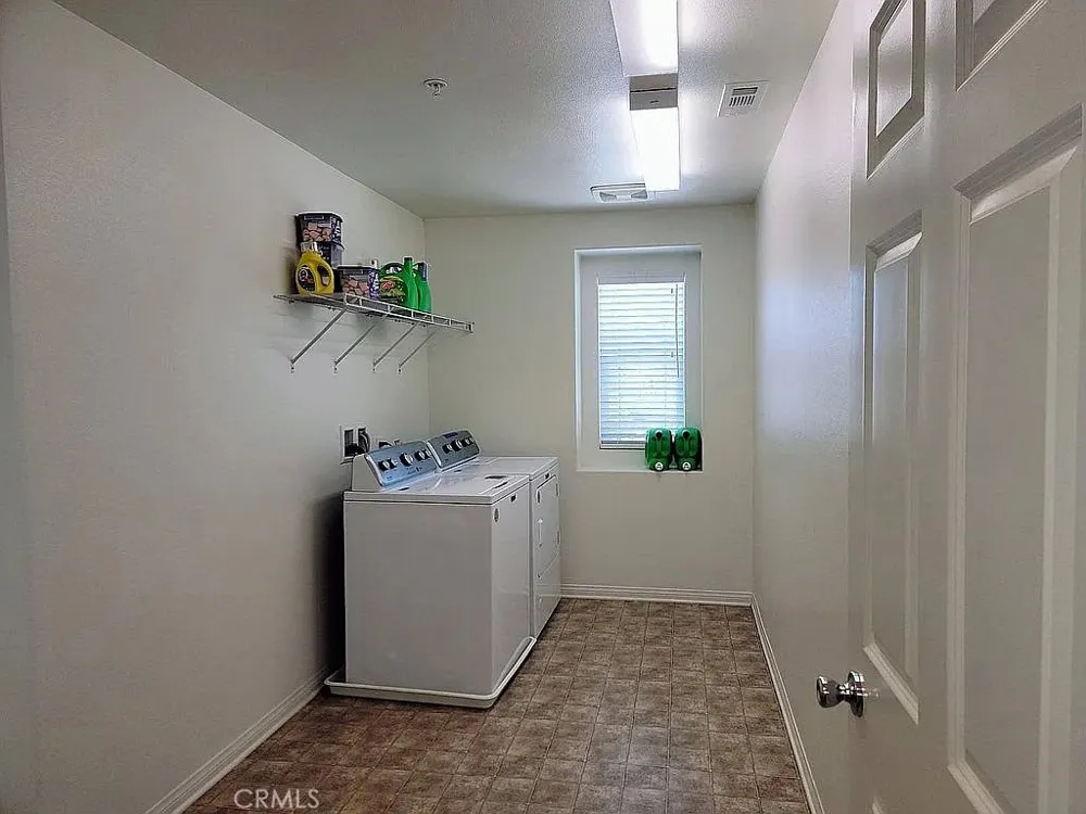2745 Goldenrain Street Palmdale, CA 93551