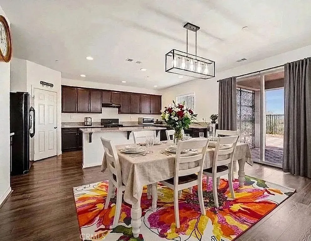 2745 Goldenrain Street Palmdale, CA 93551