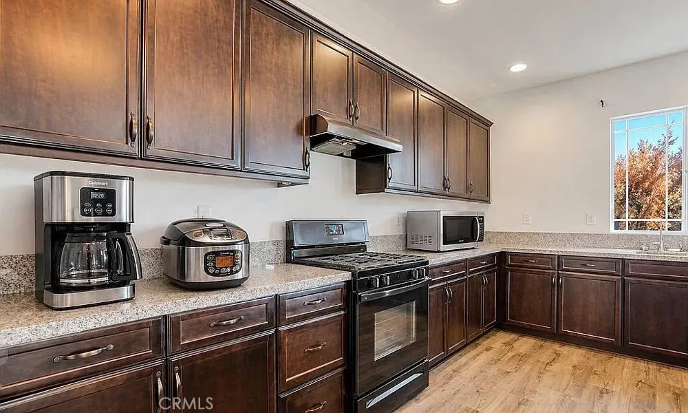 2745 Goldenrain Street Palmdale, CA 93551