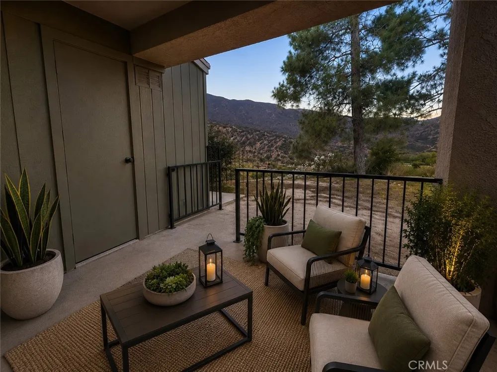 2604 Avenida Del Vista #102 Corona, CA 92882
