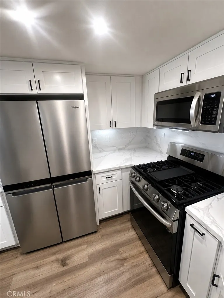 2604 Avenida Del Vista #102 Corona, CA 92882