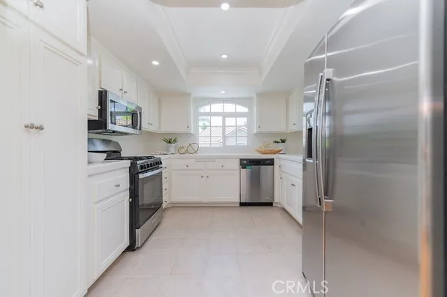 2310 Cascade Tustin, CA 92782