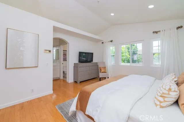 2310 Cascade Tustin, CA 92782