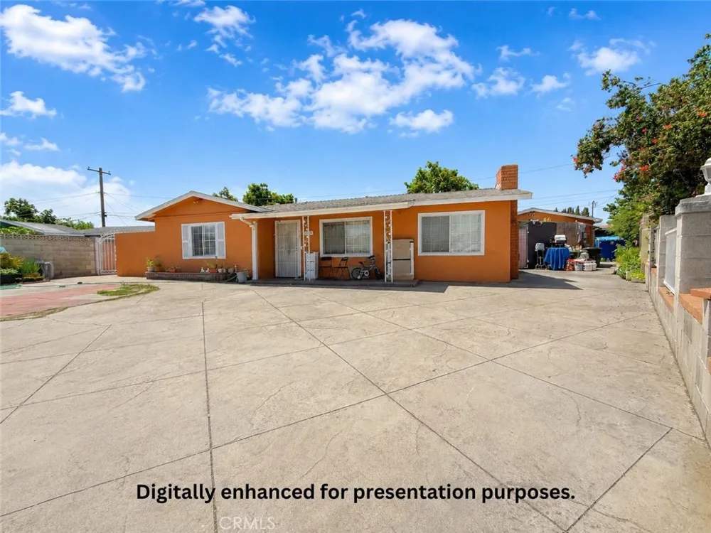 4728 W Henderson Pl Santa Ana, CA 92704