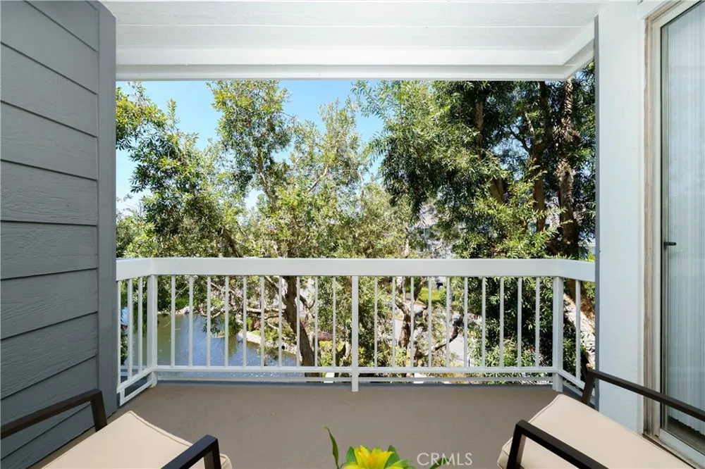 20301 Bluffside Circle #211 Huntington Beach, CA 92646