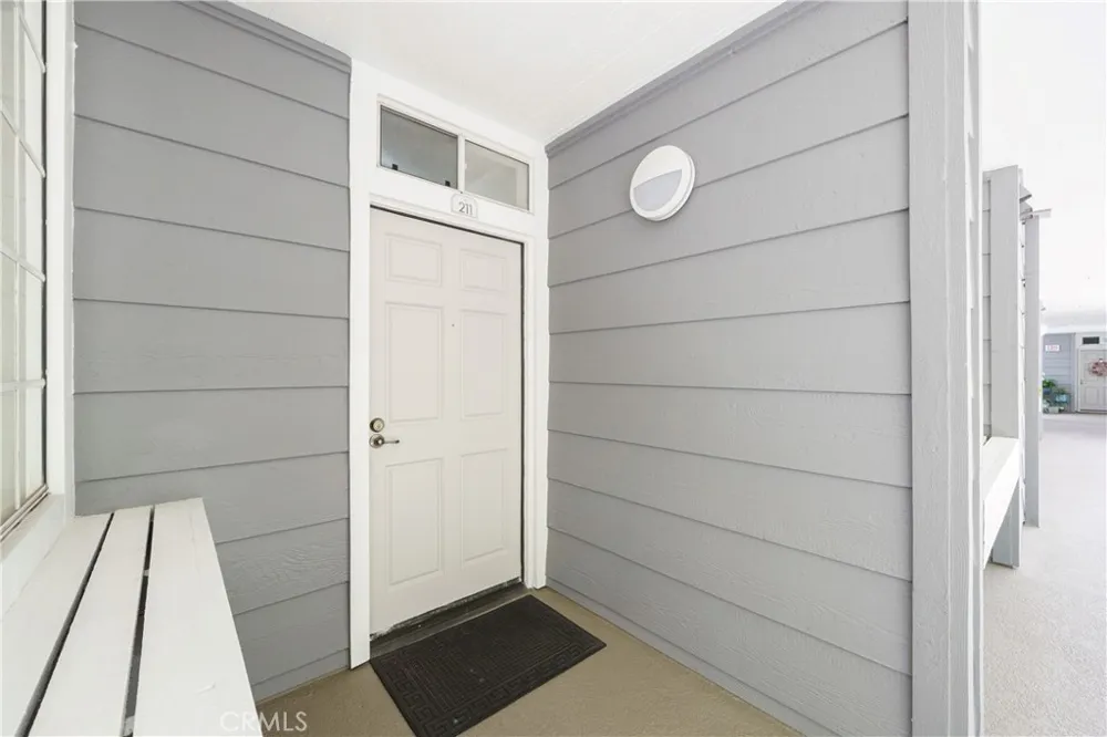 20301 Bluffside Circle #211 Huntington Beach, CA 92646