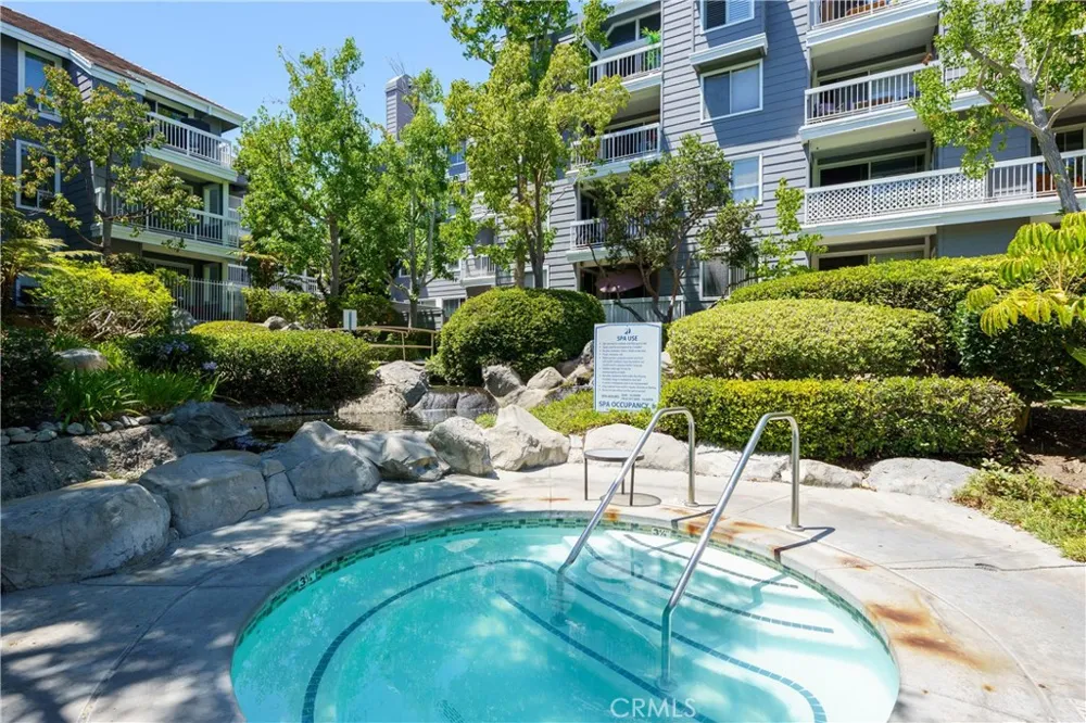 20301 Bluffside Circle #211 Huntington Beach, CA 92646