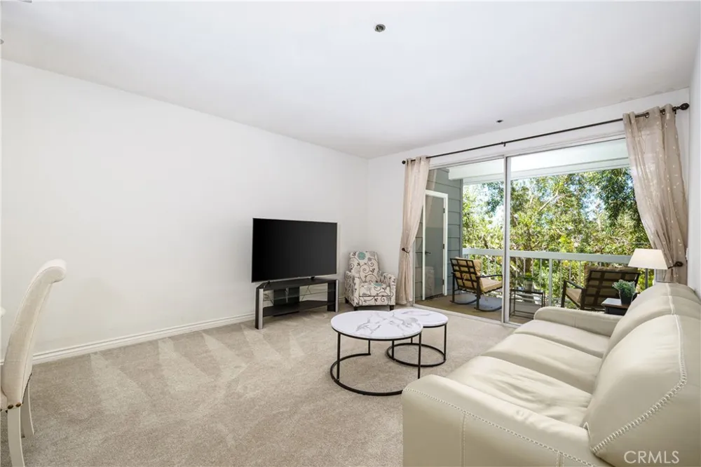 20301 Bluffside Circle #211 Huntington Beach, CA 92646