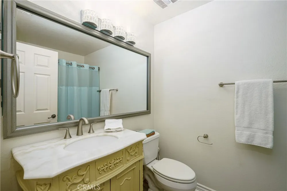 20301 Bluffside Circle #211 Huntington Beach, CA 92646