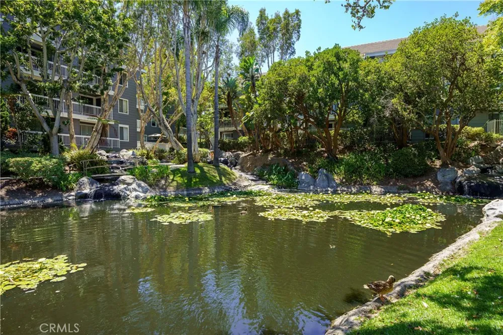 20301 Bluffside Circle #211 Huntington Beach, CA 92646