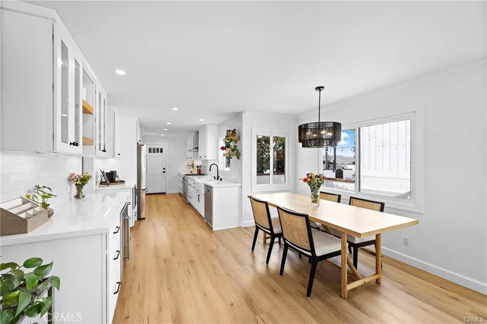 226 La Jolla Newport Beach, CA 92663
