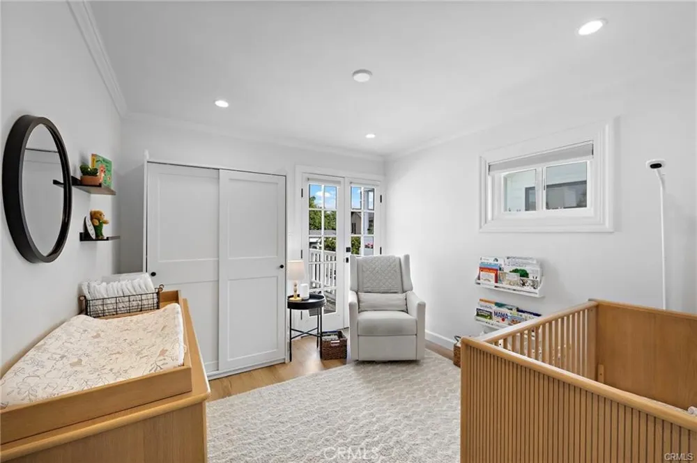 226 La Jolla Newport Beach, CA 92663