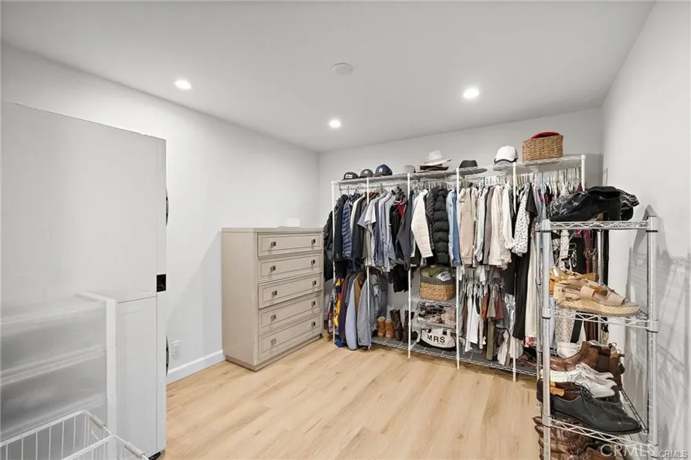 226 La Jolla Newport Beach, CA 92663