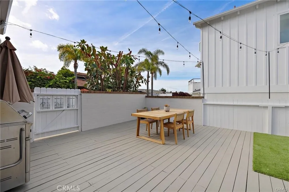 226 La Jolla Newport Beach, CA 92663