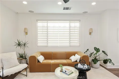 793 Banyan