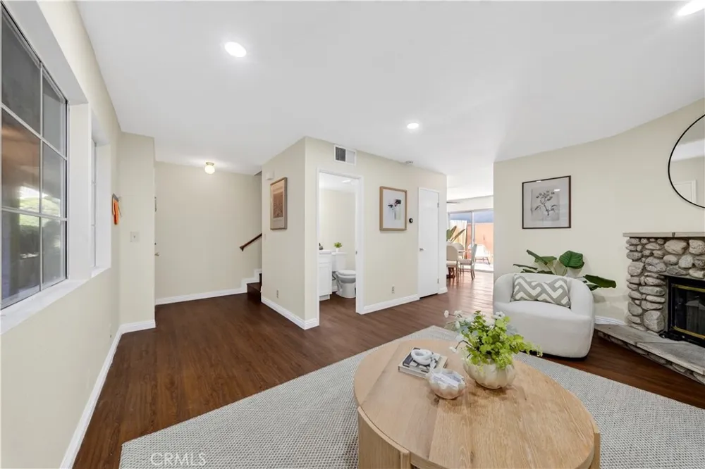 15365 Woodruff #8 Bellflower, CA 90706