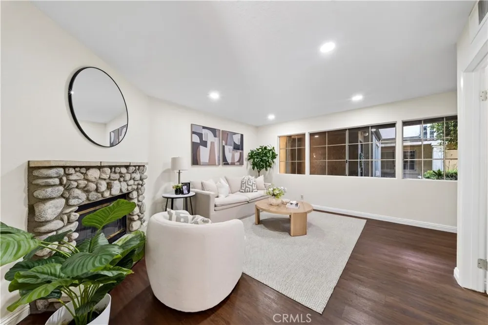 15365 Woodruff #8 Bellflower, CA 90706