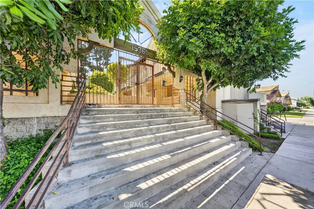 15365 Woodruff #8 Bellflower, CA 90706