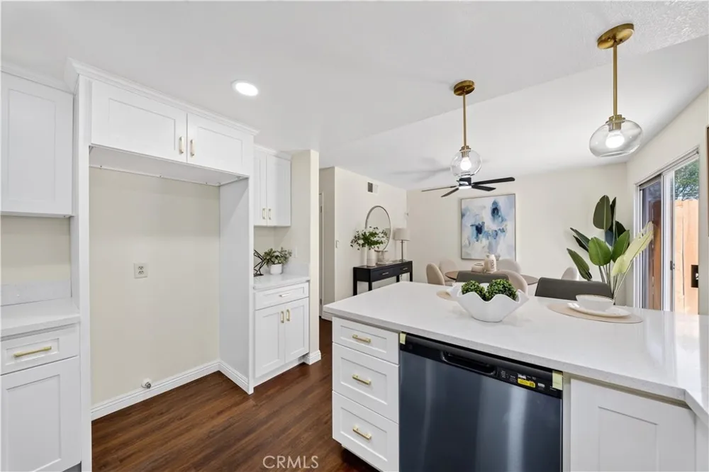15365 Woodruff #8 Bellflower, CA 90706