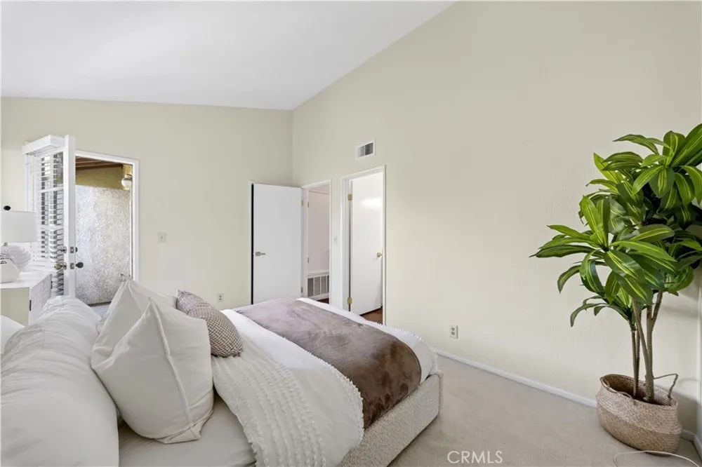 15365 Woodruff #8 Bellflower, CA 90706