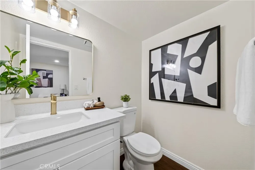 15365 Woodruff #8 Bellflower, CA 90706