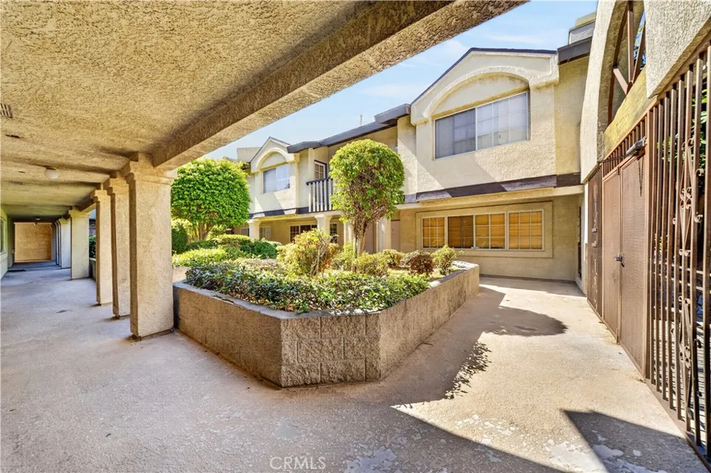 15365 Woodruff #8 Bellflower, CA 90706