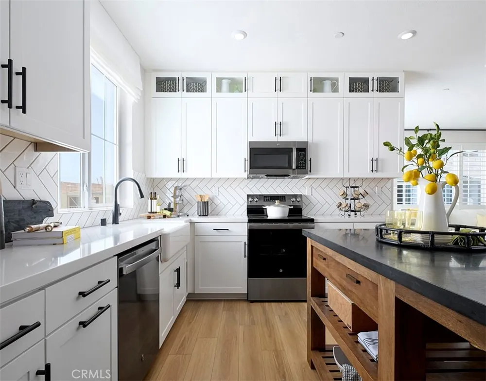 16128 Currant Lane Chino, CA 91708