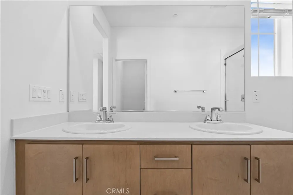 16128 Currant Lane Chino, CA 91708
