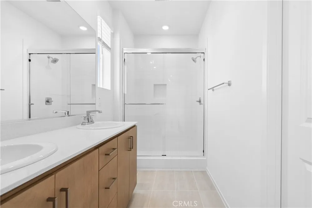 16128 Currant Lane Chino, CA 91708
