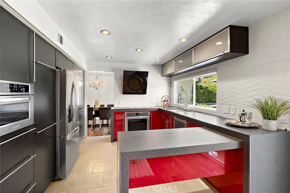 22051 Salcedo Mission Viejo, CA 92691