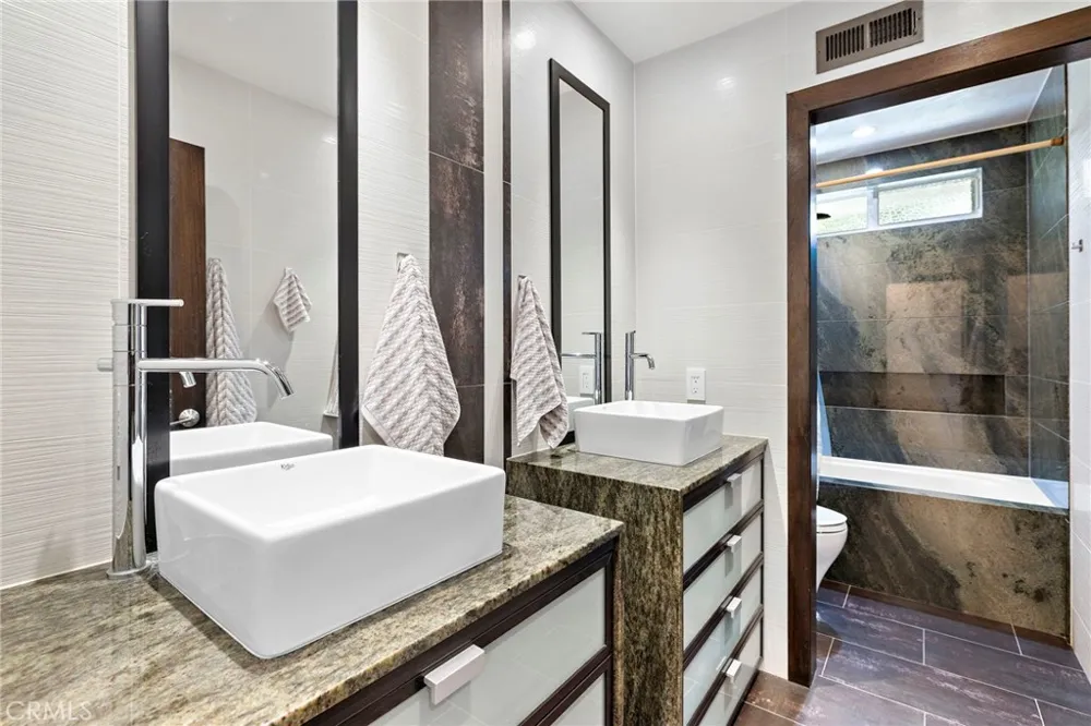 22051 Salcedo Mission Viejo, CA 92691