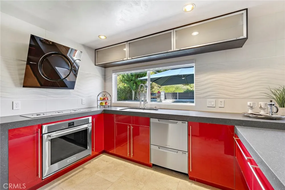 22051 Salcedo Mission Viejo, CA 92691