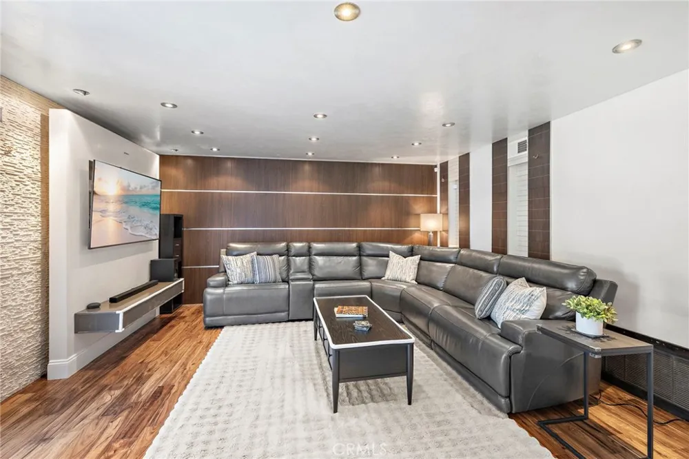 22051 Salcedo Mission Viejo, CA 92691