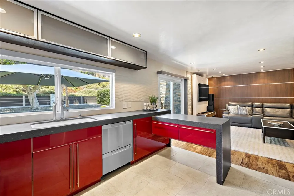 22051 Salcedo Mission Viejo, CA 92691