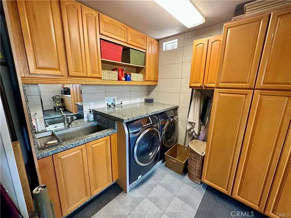 22051 Salcedo Mission Viejo, CA 92691