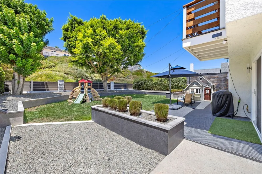 22051 Salcedo Mission Viejo, CA 92691